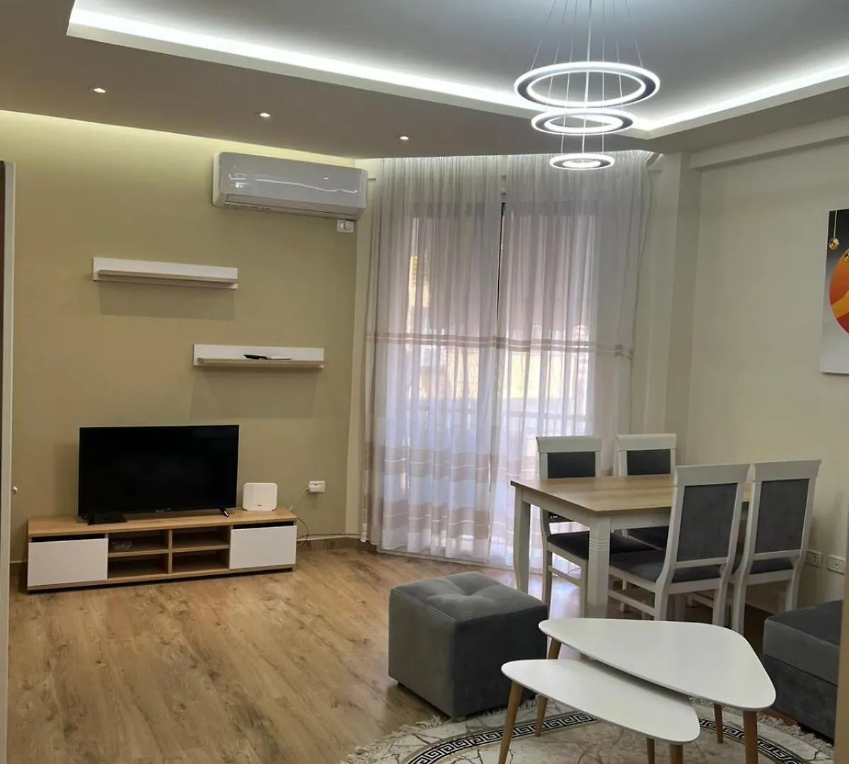 Condor Center Luxury Apartment Tirana